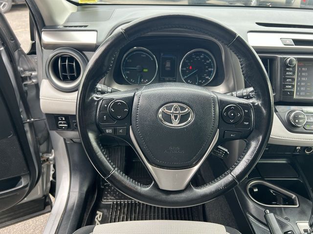 Thumbnail: 2018 Toyota RAV4 - 34