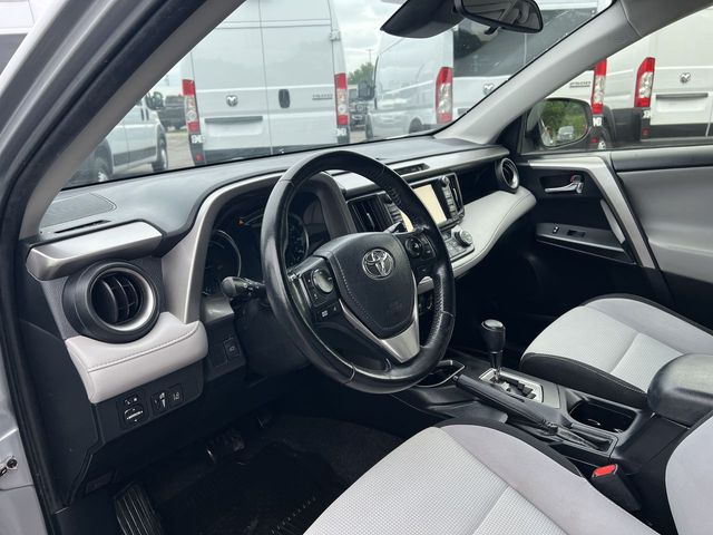 Thumbnail: 2018 Toyota RAV4 - 13