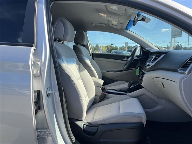 Thumbnail: 2018 Hyundai Tucson - 12