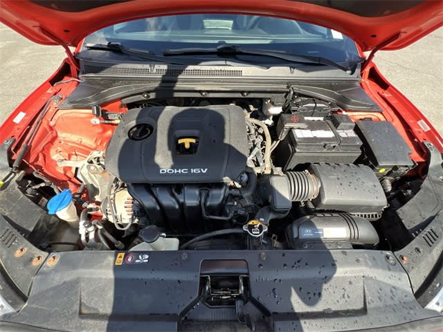 Thumbnail: 2019 Hyundai Veloster - 9