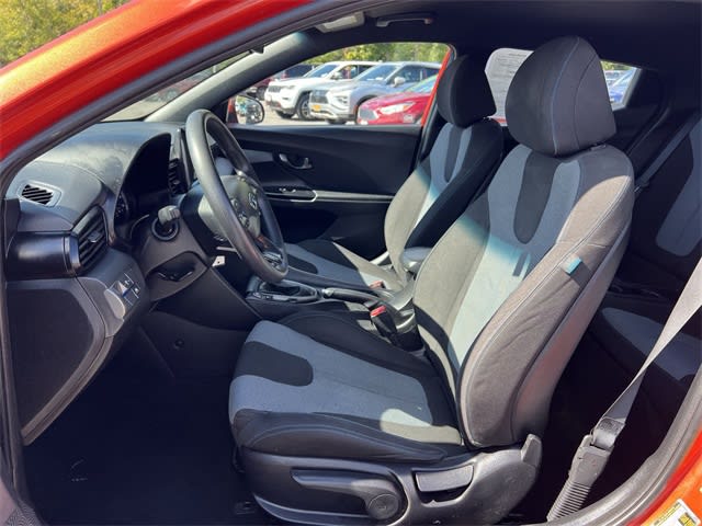 Thumbnail: 2019 Hyundai Veloster - 11