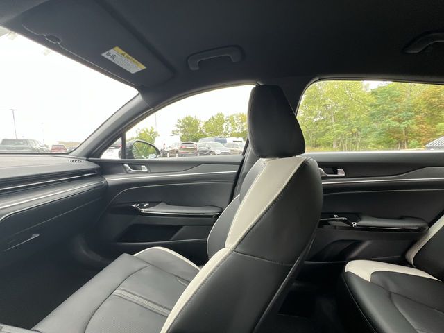 Thumbnail: 2025 Kia K5 - 11