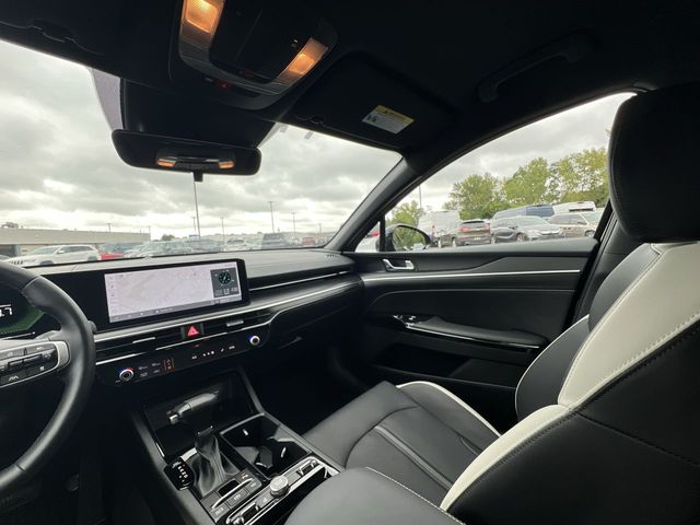 Thumbnail: 2025 Kia K5 - 25