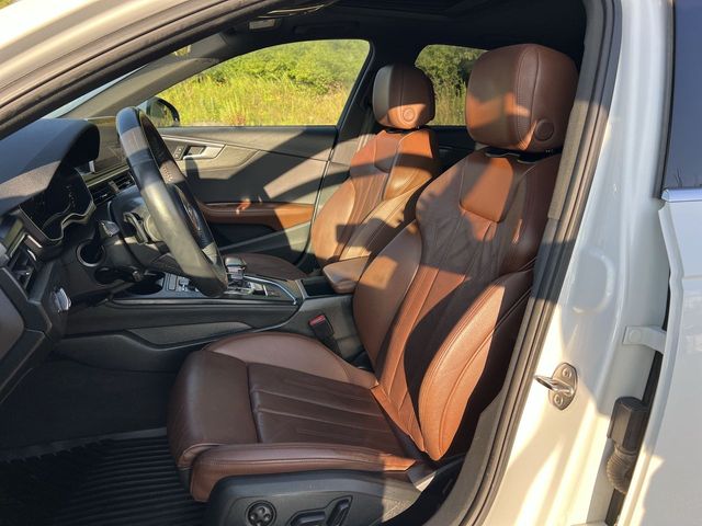 Thumbnail: 2019 Audi A4 - 10