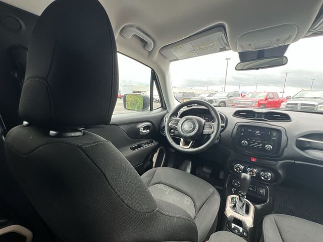 Thumbnail: 2017 Jeep Renegade - 13