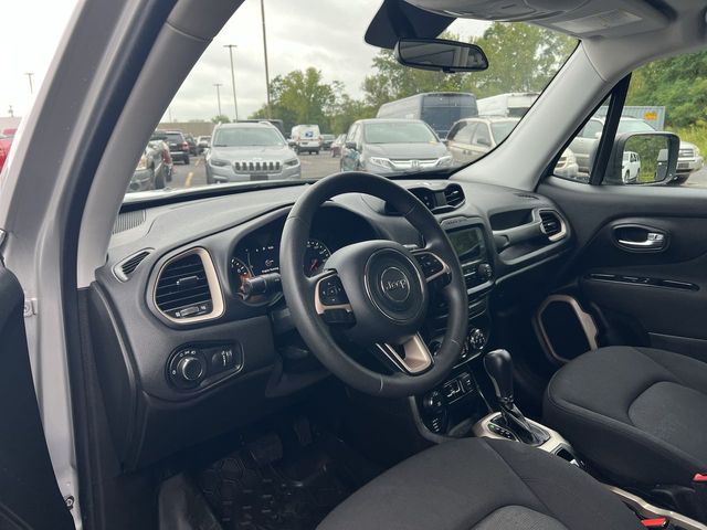Thumbnail: 2017 Jeep Renegade - 14