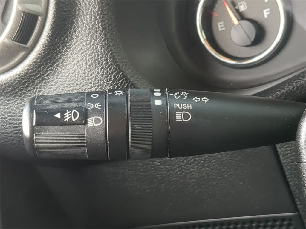 2015 Jeep Wrangler Unlimited Sport 32