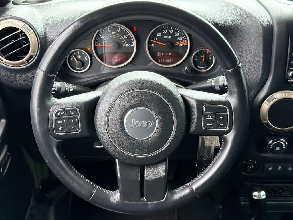 Thumbnail: 2016 Jeep Wrangler - 13