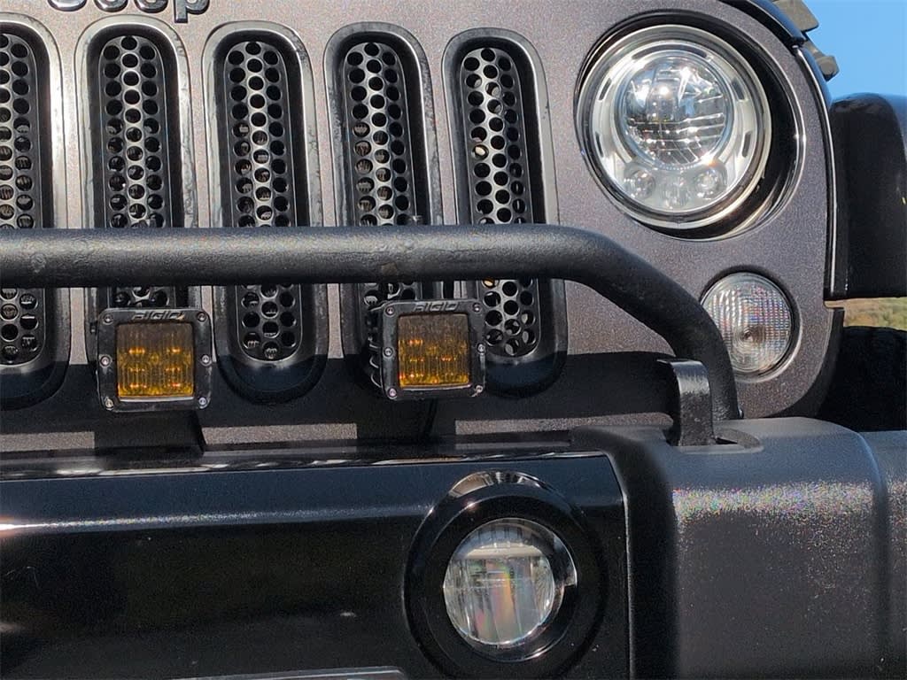 Thumbnail: 2017 Jeep Wrangler - 25