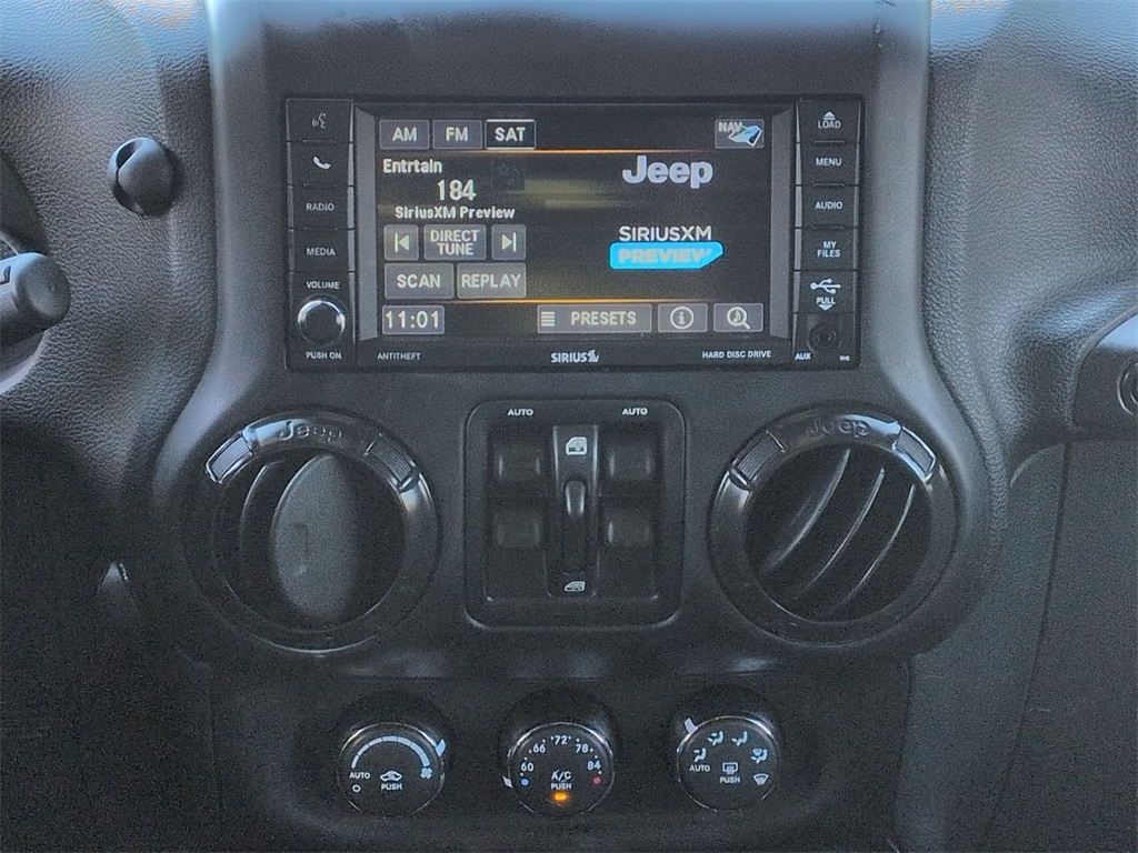 Thumbnail: 2017 Jeep Wrangler - 13