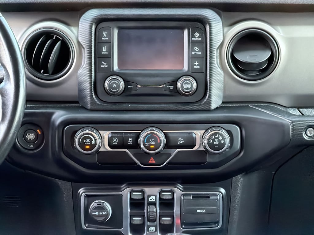 Thumbnail: 2020 Jeep Wrangler - 13