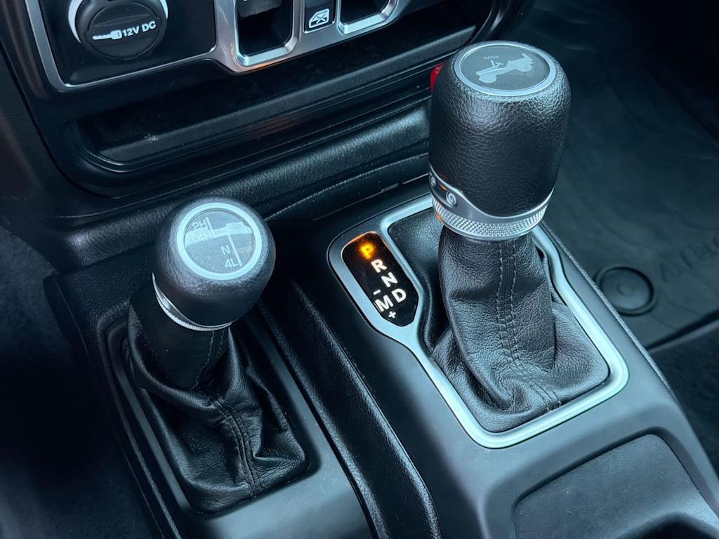 Thumbnail: 2020 Jeep Wrangler - 14