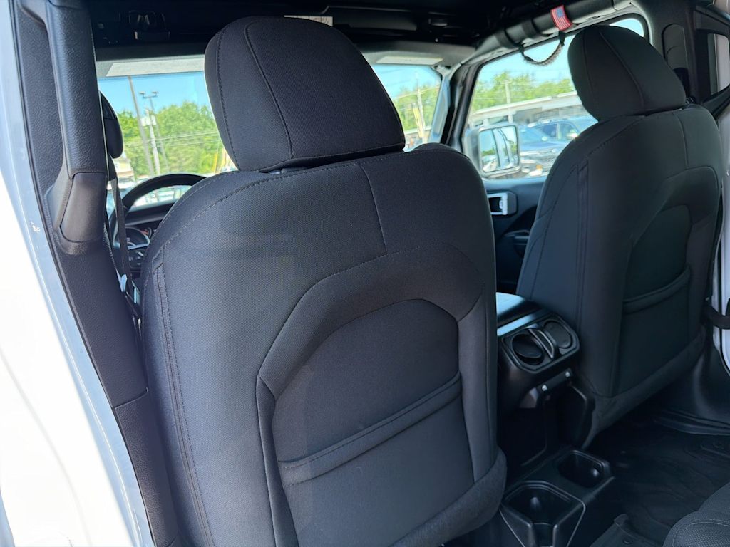 Thumbnail: 2020 Jeep Wrangler - 27