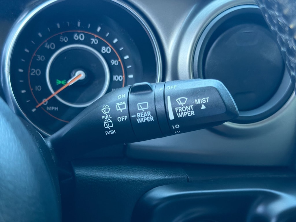Thumbnail: 2021 Jeep Wrangler - 33