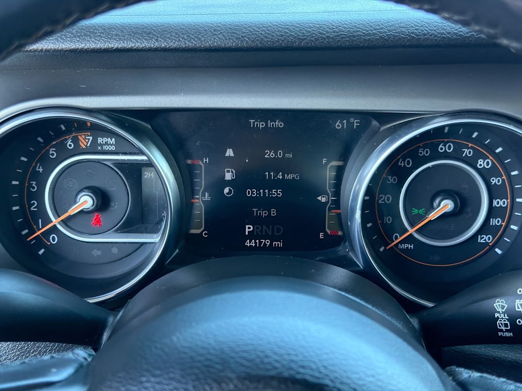 Thumbnail: 2021 Jeep Wrangler - 16