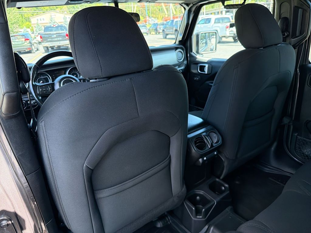 Thumbnail: 2021 Jeep Wrangler - 11
