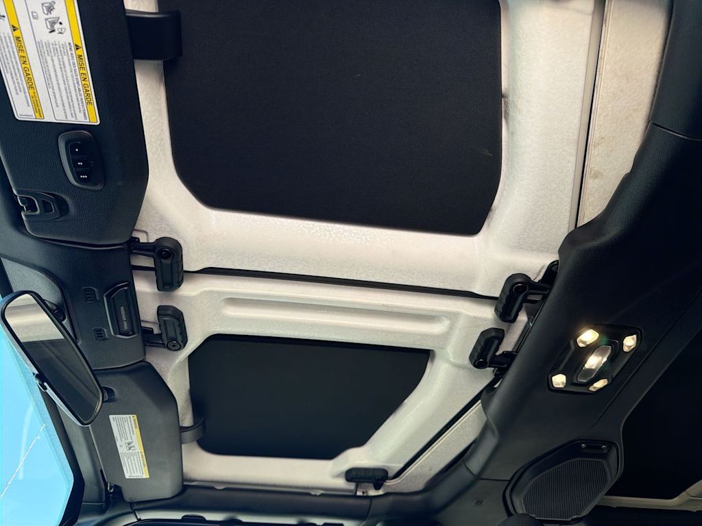 Thumbnail: 2021 Jeep Wrangler - 28