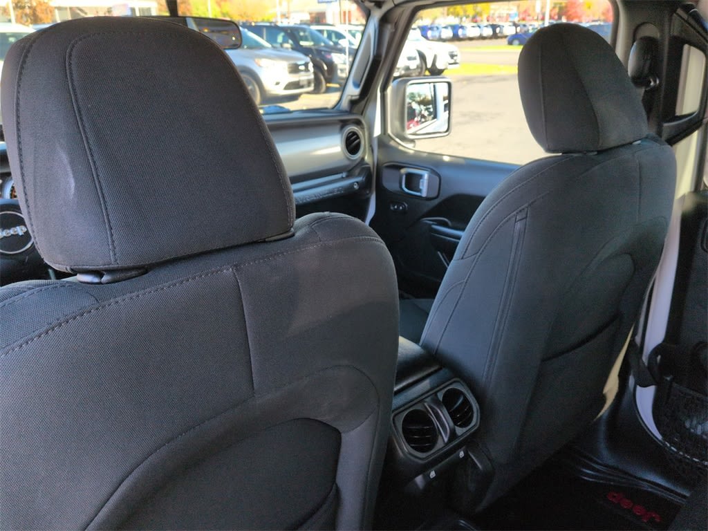 Thumbnail: 2018 Jeep Wrangler - 11