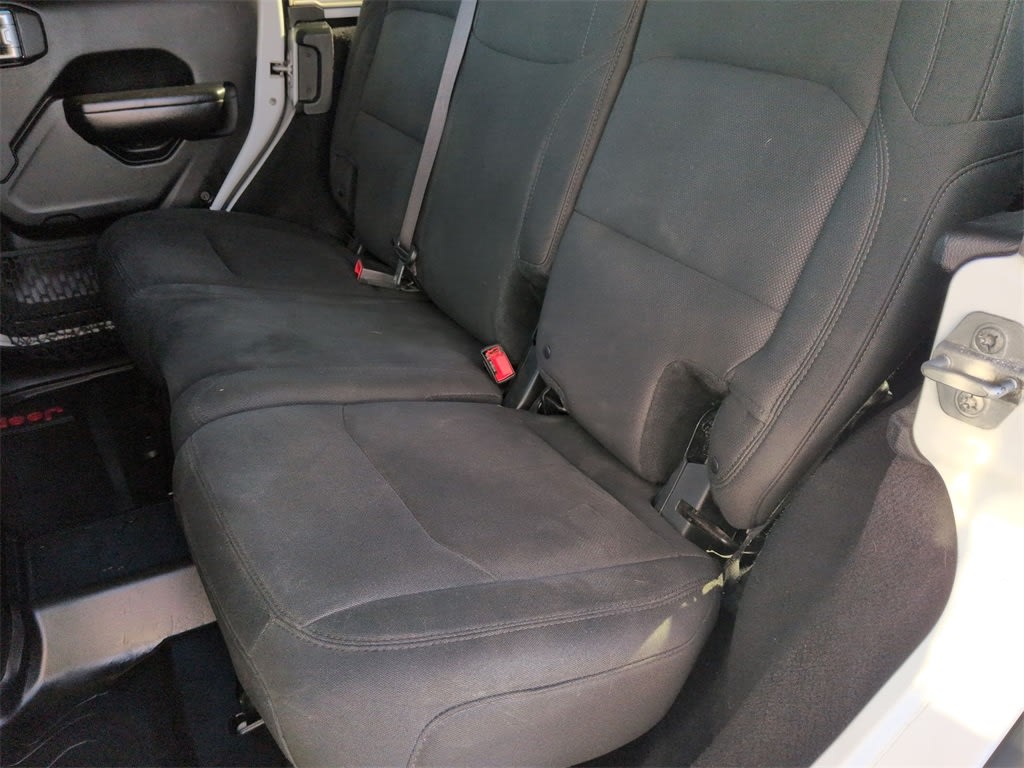 Thumbnail: 2018 Jeep Wrangler - 12