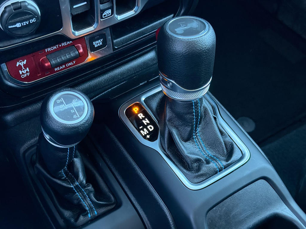 Thumbnail: 2022 Jeep Wrangler - 17