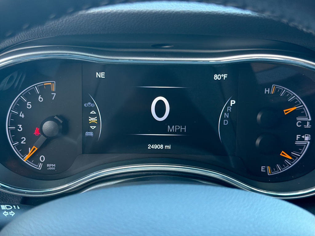 Thumbnail: 2021 Jeep Grand Cherokee - 16