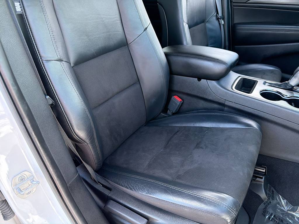 Thumbnail: 2021 Jeep Grand Cherokee - 30