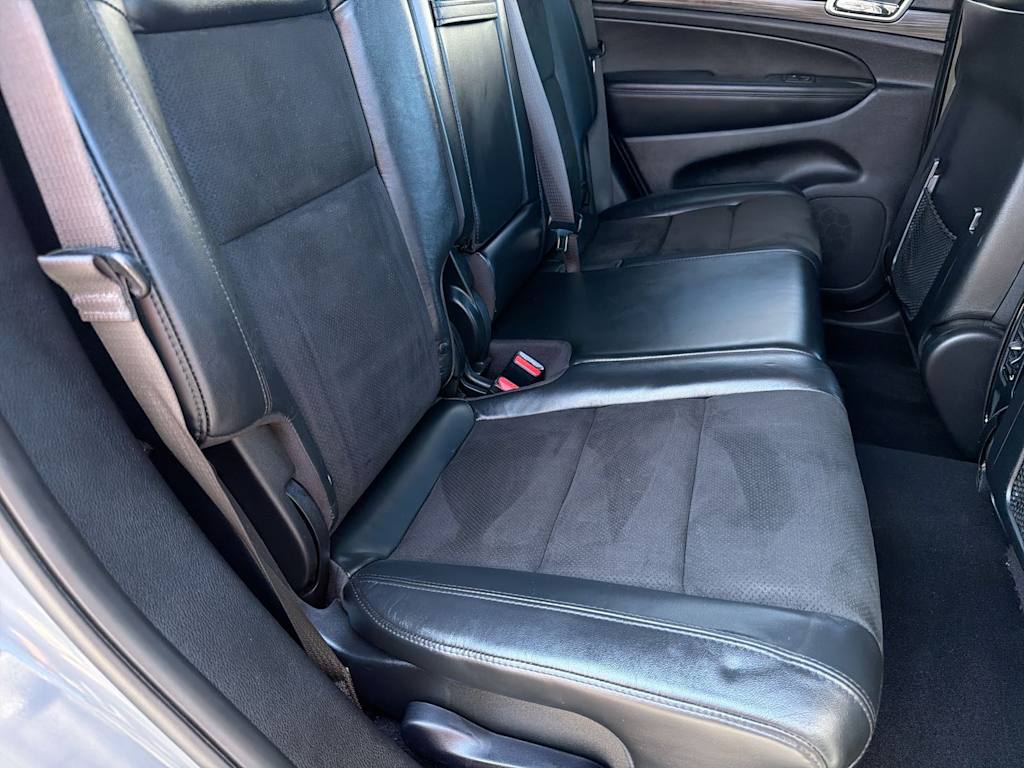 Thumbnail: 2020 Jeep Grand Cherokee - 26