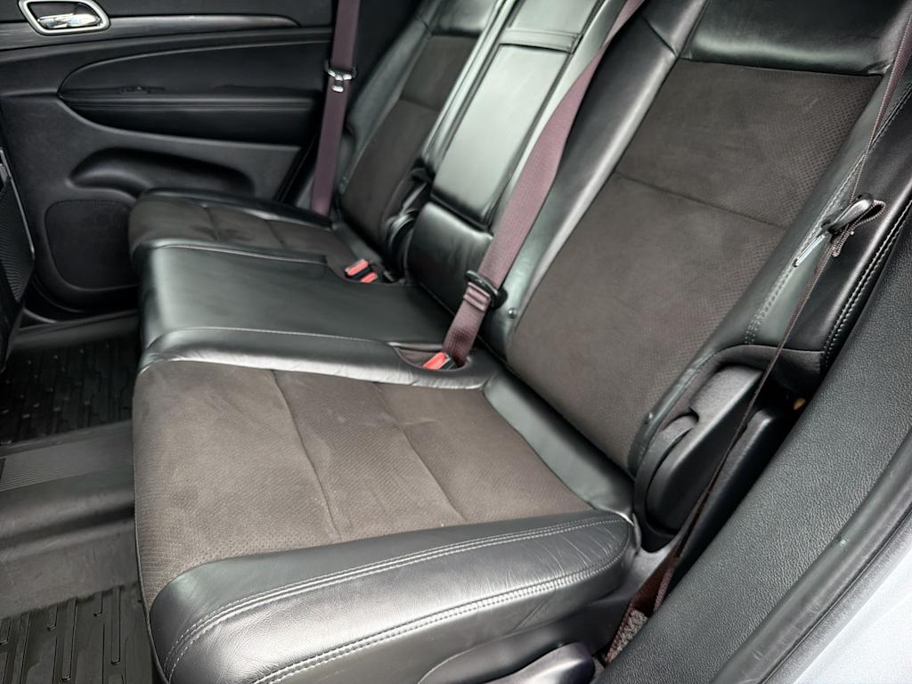 Thumbnail: 2021 Jeep Grand Cherokee - 28