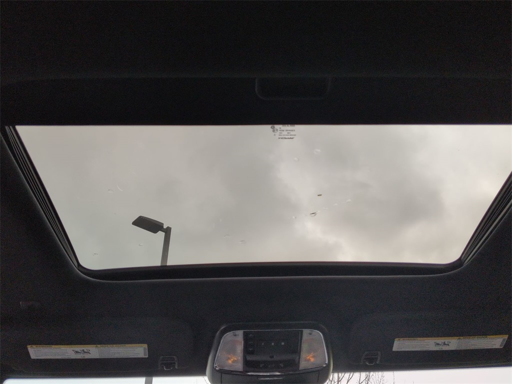 Thumbnail: 2021 Jeep Grand Cherokee - 31