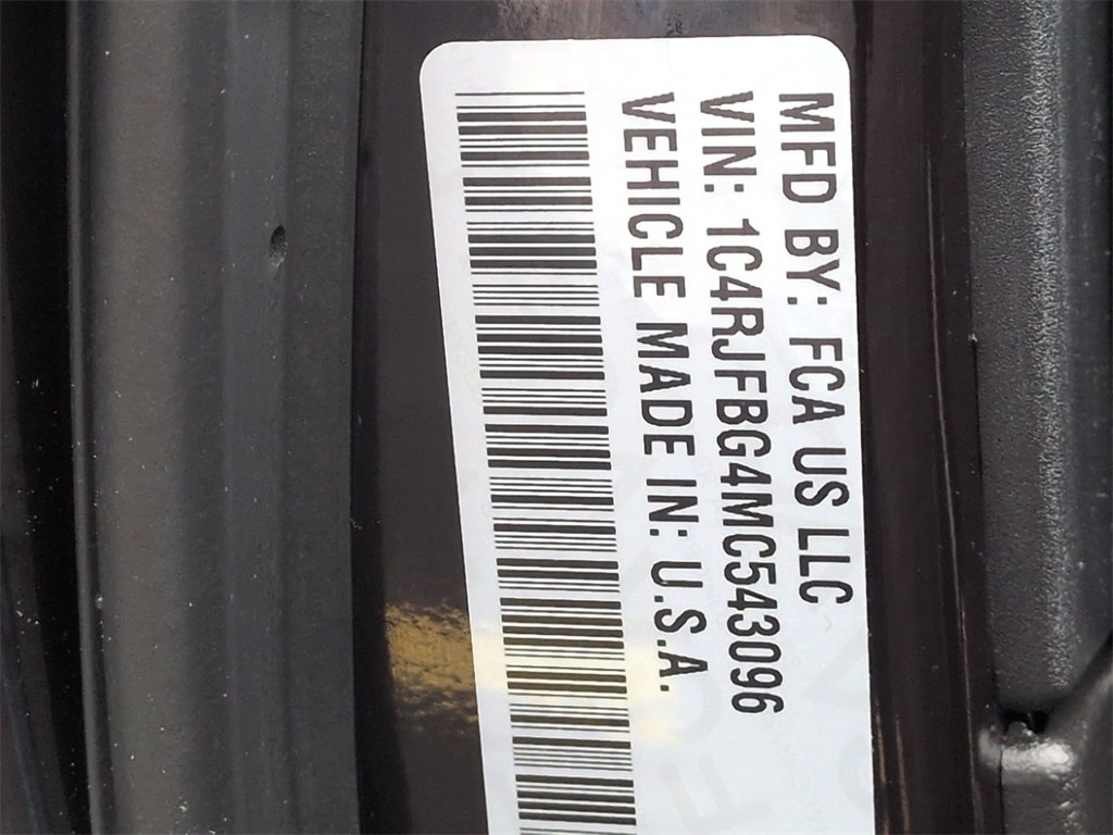 Thumbnail: 2021 Jeep Grand Cherokee - 19