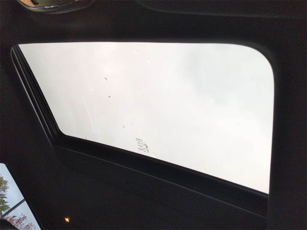 Thumbnail: 2021 Jeep Grand Cherokee - 28