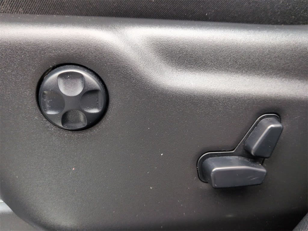 Thumbnail: 2021 Jeep Grand Cherokee - 26