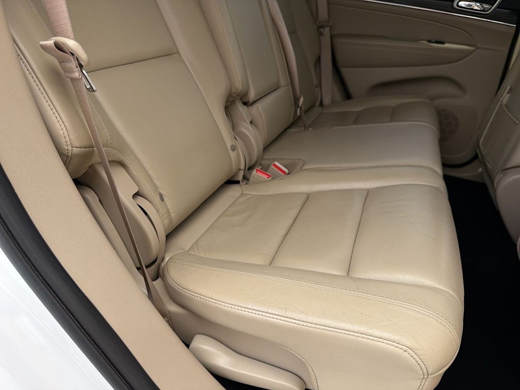 Thumbnail: 2020 Jeep Grand Cherokee - 26