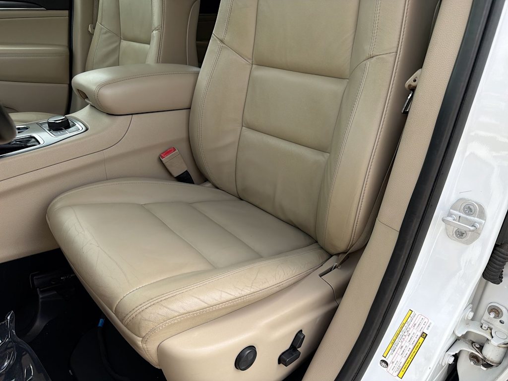 Thumbnail: 2020 Jeep Grand Cherokee - 10