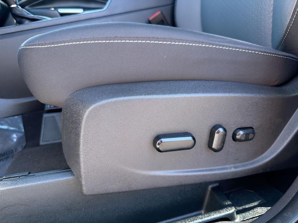 Thumbnail: 2019 Ford Escape - 28