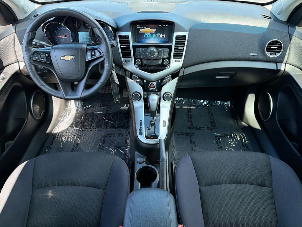 Thumbnail: 2015 Chevrolet Cruze - 9