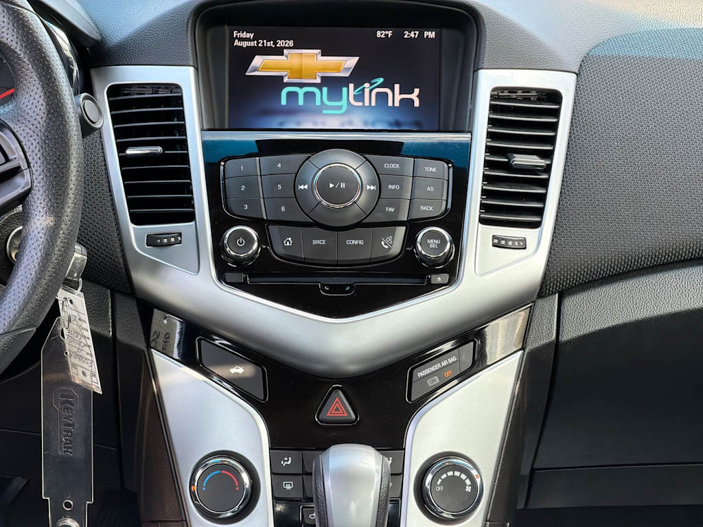 Thumbnail: 2015 Chevrolet Cruze - 14