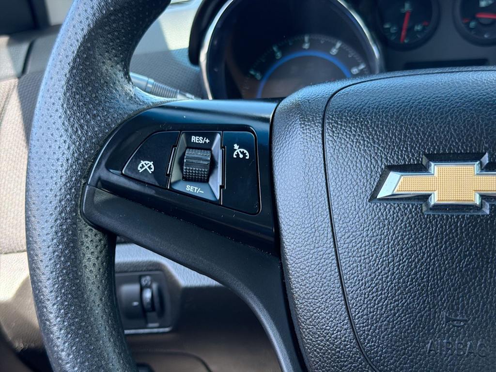 Thumbnail: 2015 Chevrolet Cruze - 31