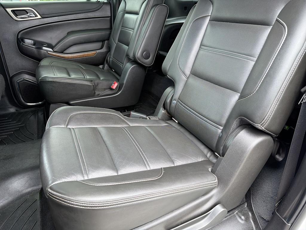 Thumbnail: 2019 GMC Yukon XL - 28