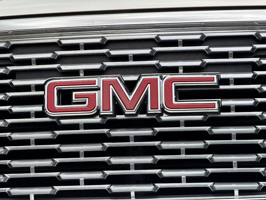 Thumbnail: 2019 GMC Yukon XL - 5