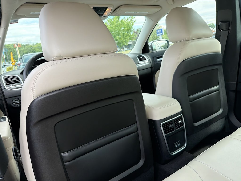 Thumbnail: 2017 Chrysler 300 - 26