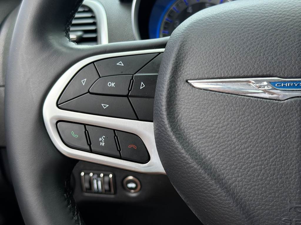 Thumbnail: 2017 Chrysler 300 - 29