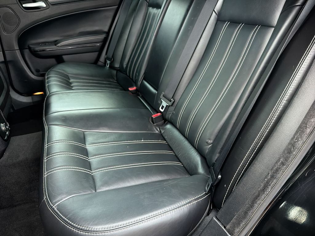 Thumbnail: 2014 Chrysler 300 - 11