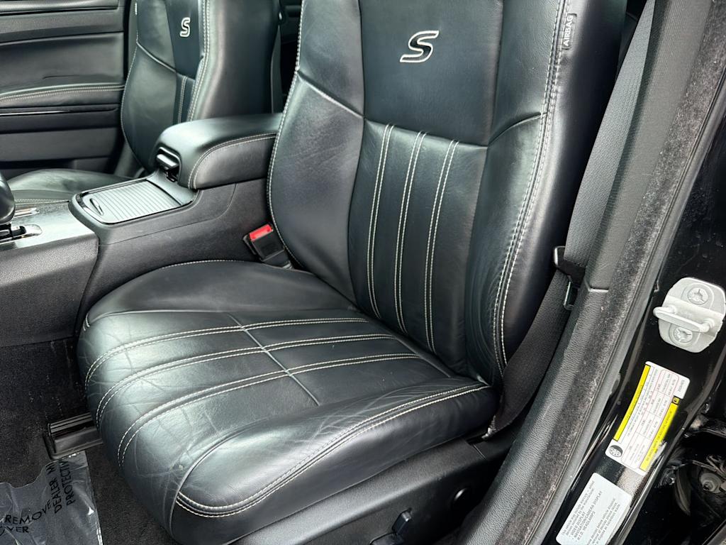 Thumbnail: 2014 Chrysler 300 - 9