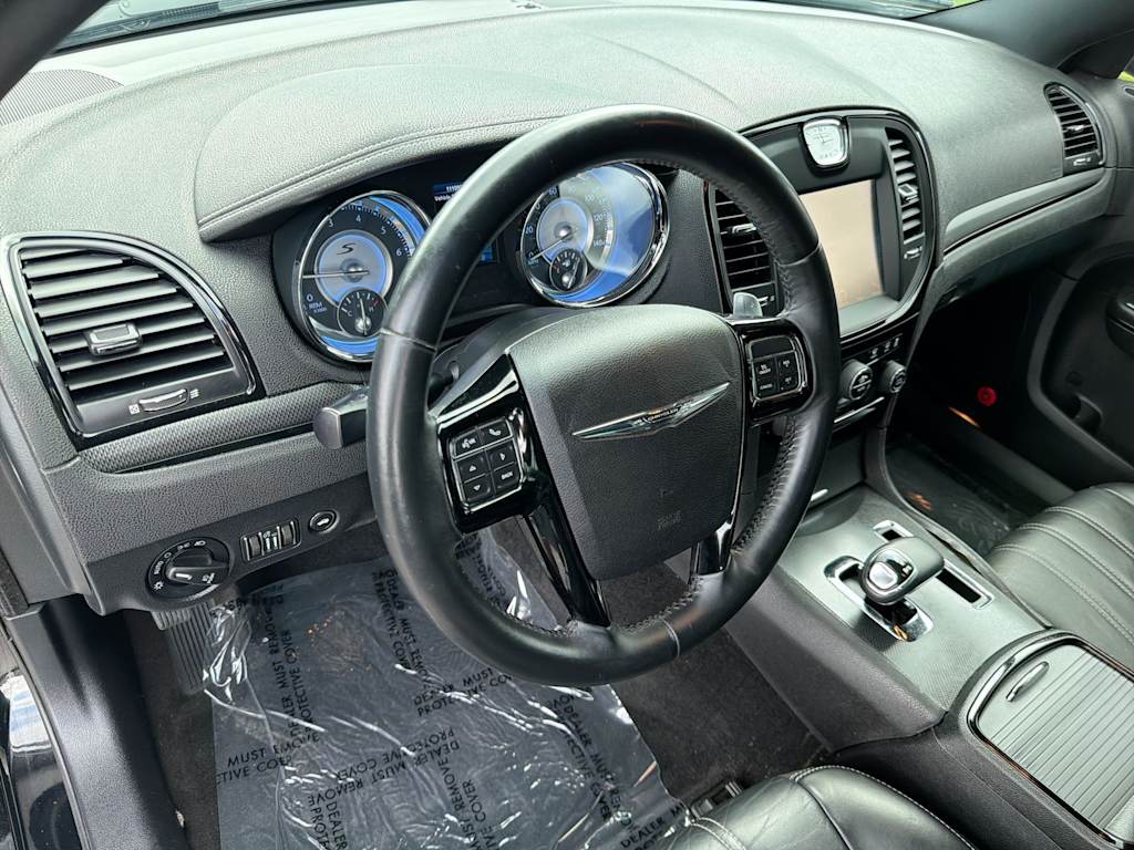 Thumbnail: 2014 Chrysler 300 - 2