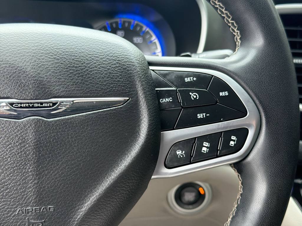 Thumbnail: 2022 Chrysler Pacifica - 29