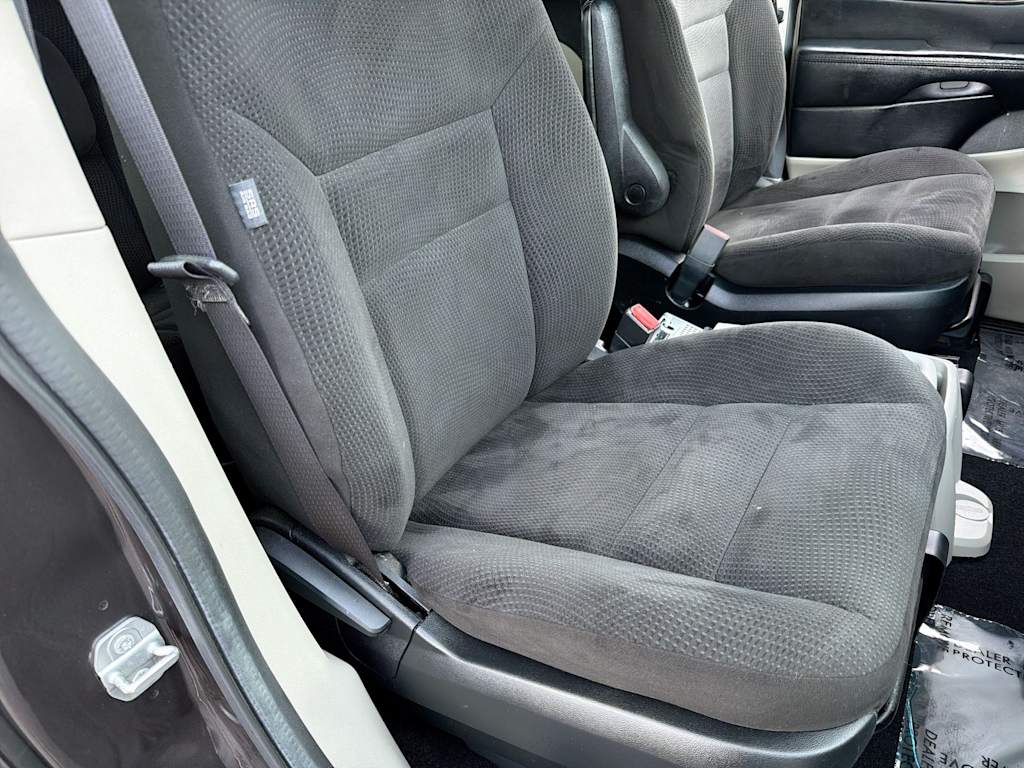 Thumbnail: 2016 Dodge Grand Caravan - 29