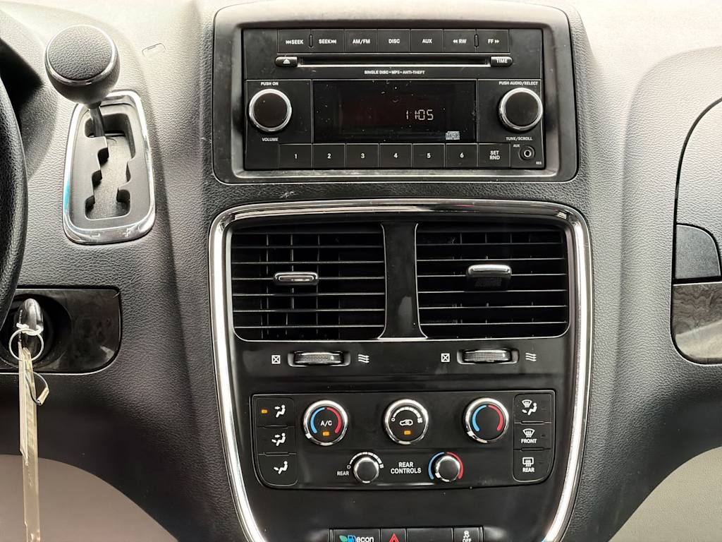 Thumbnail: 2016 Dodge Grand Caravan - 14