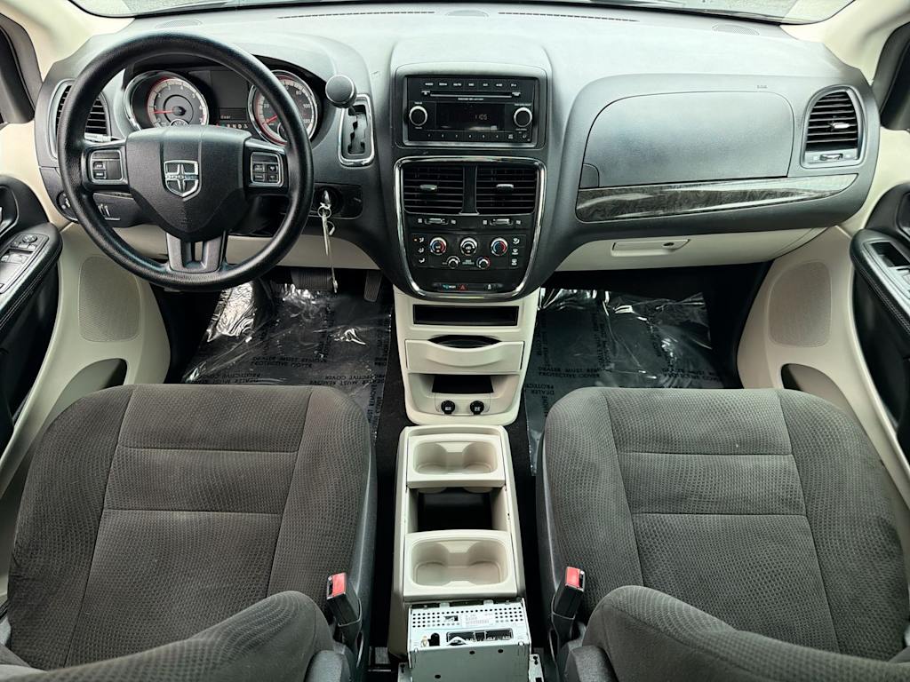 Thumbnail: 2016 Dodge Grand Caravan - 9