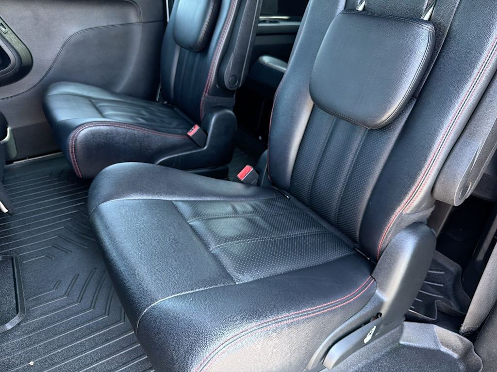 Thumbnail: 2019 Dodge Grand Caravan - 26